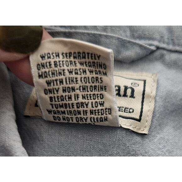 LL Bean Denim Shirt Mens Large Vintage Blue Cotton Pockets Long Sleeve Button Up - Picture 3 of 12
